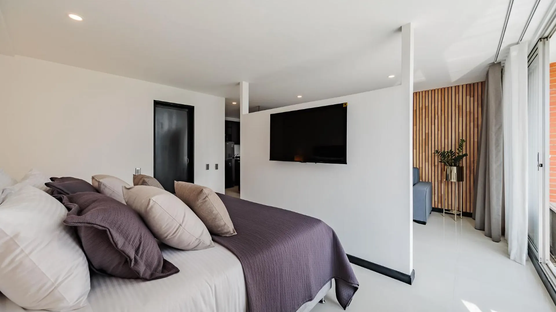 Orange Suites By Vibra Bonita Medellín Colombie
