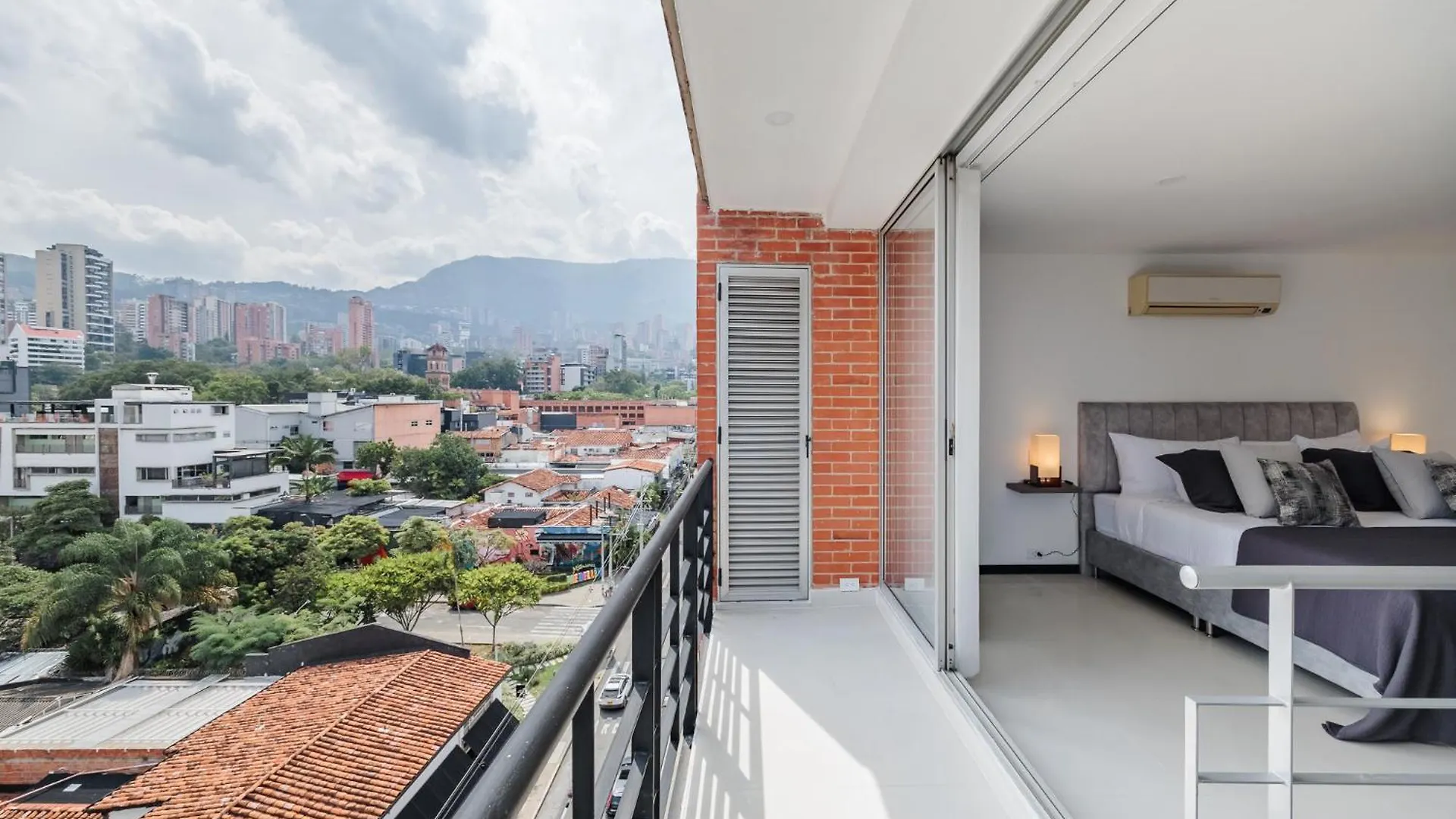 Orange Suites By Vibra Bonita Medellín 0*,
