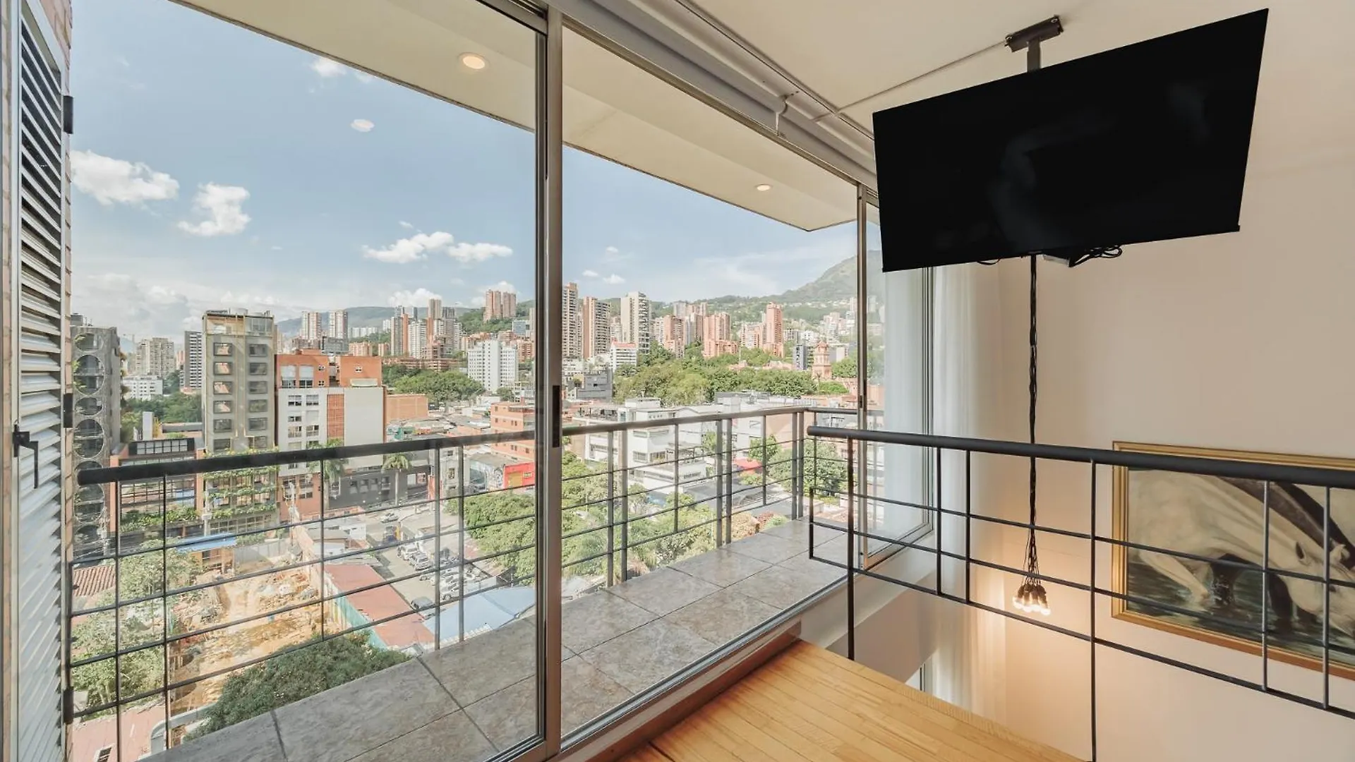 Orange Suites By Vibra Bonita Medellín