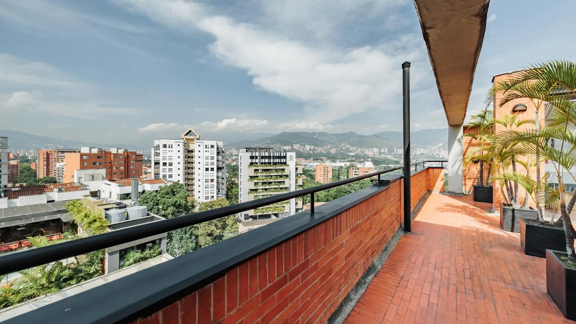 Orange Suites By Vibra Bonita Medellin 0*,  Colombia