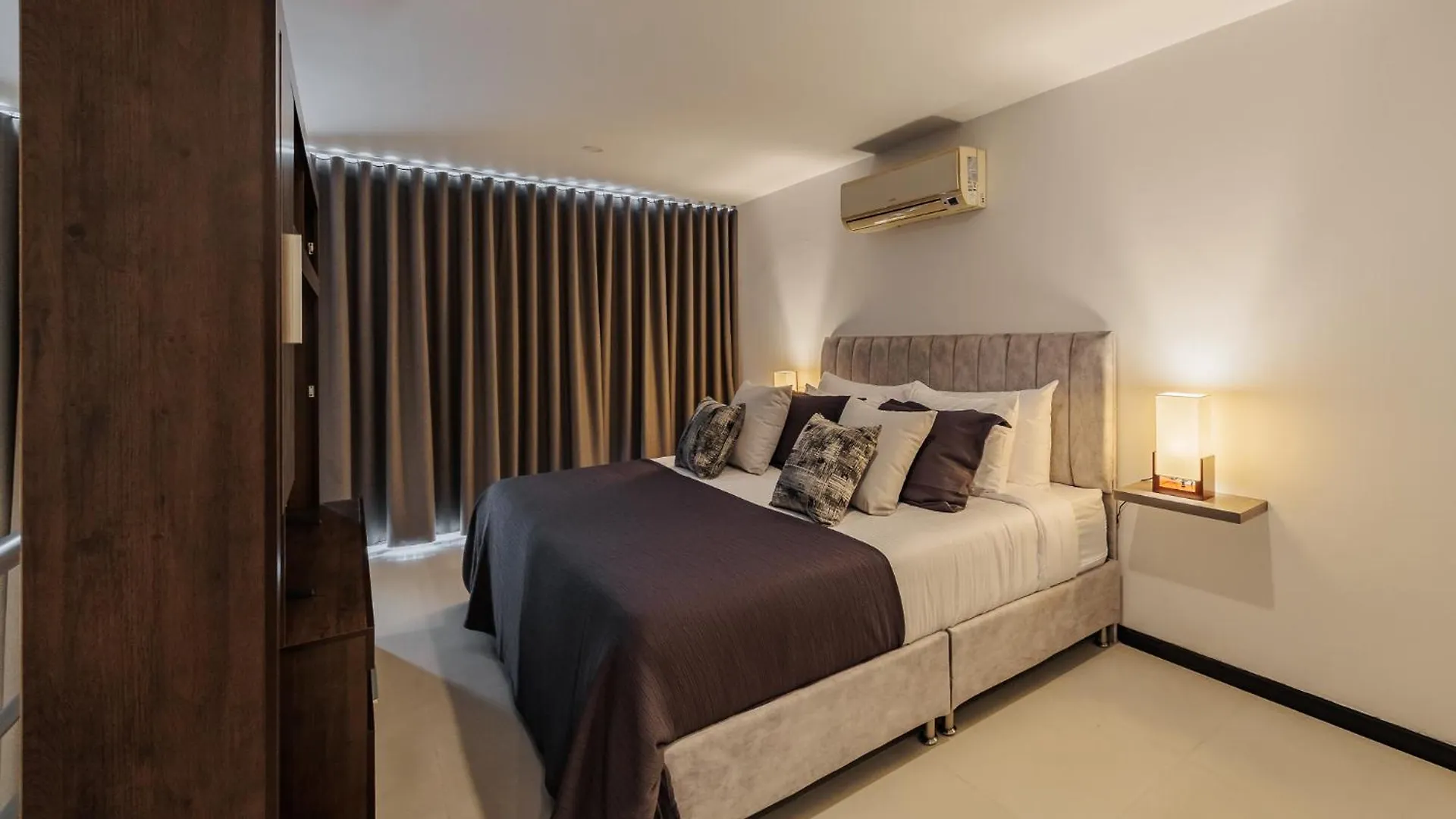 Apartment Orange Suites By Vibra Bonita Medellin Colombia