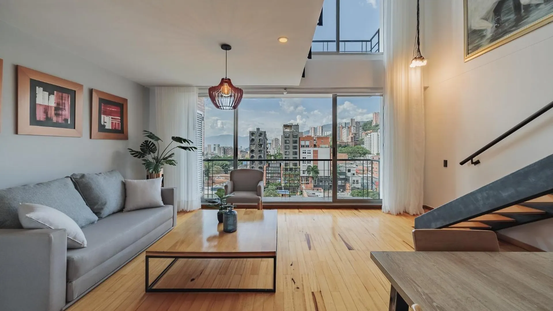 Orange Suites By Vibra Bonita Medellin Apartment