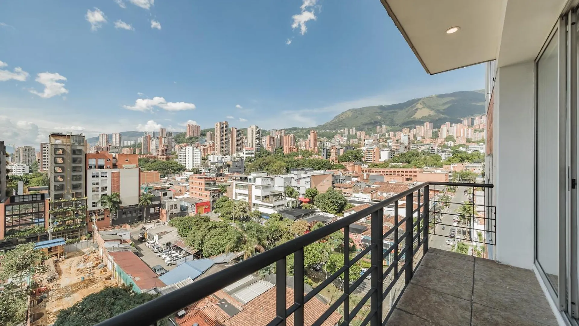 Orange Suites By Vibra Bonita Medellin
